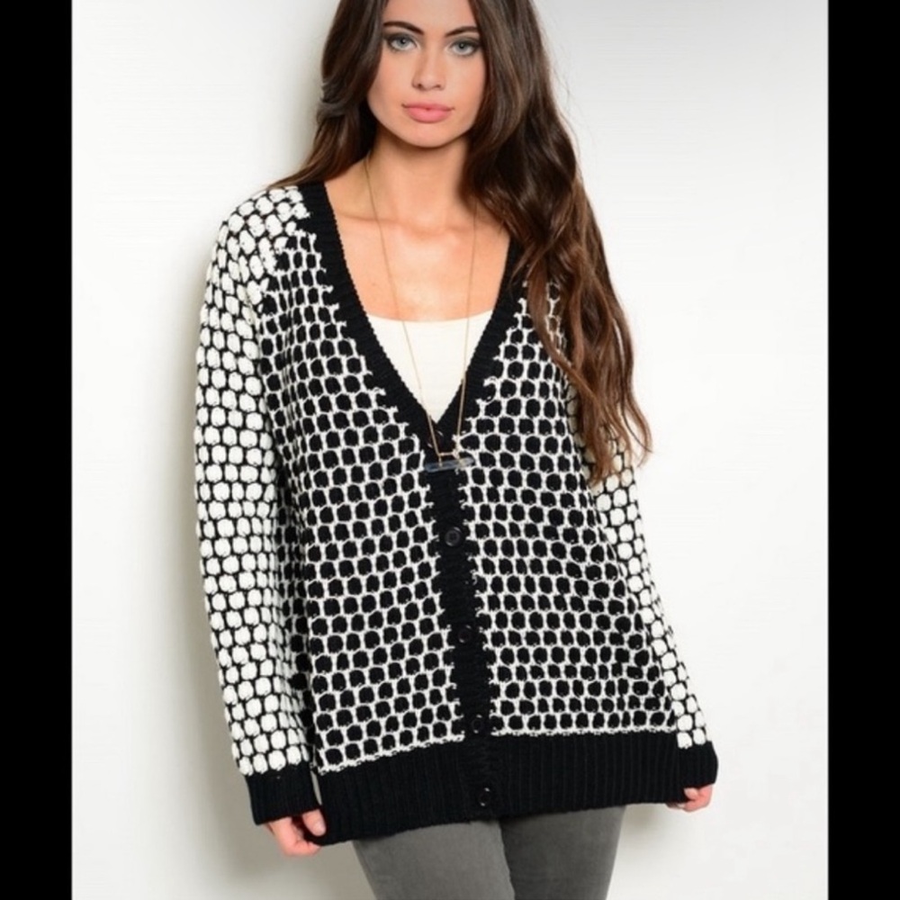 Solemio Los Angeles Evereve Cardigan Sweater
